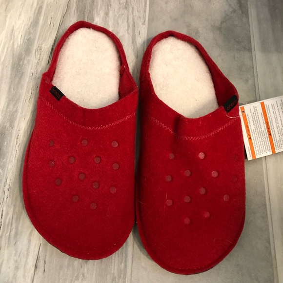 CROCS Other - 📣HP📣 Crocs classic slippers unisex